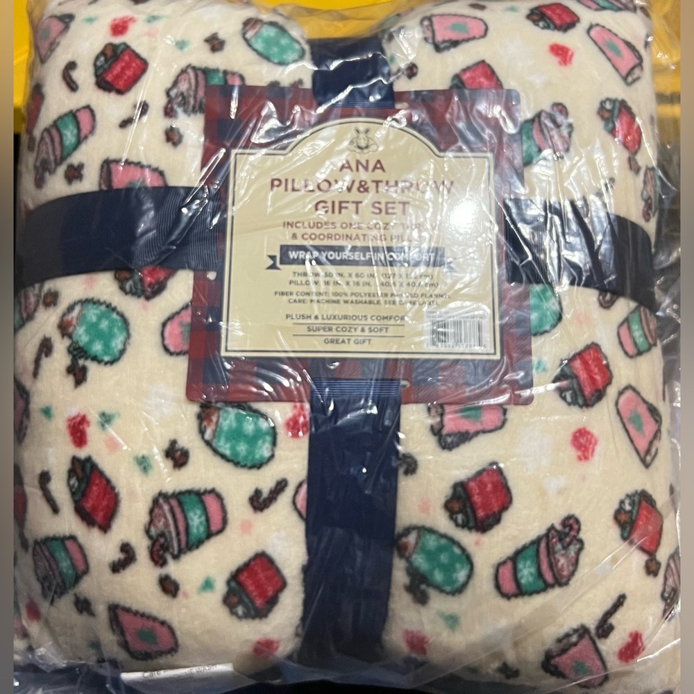 a.n.a Cream Pillow and Throw Set with Colorful Designs